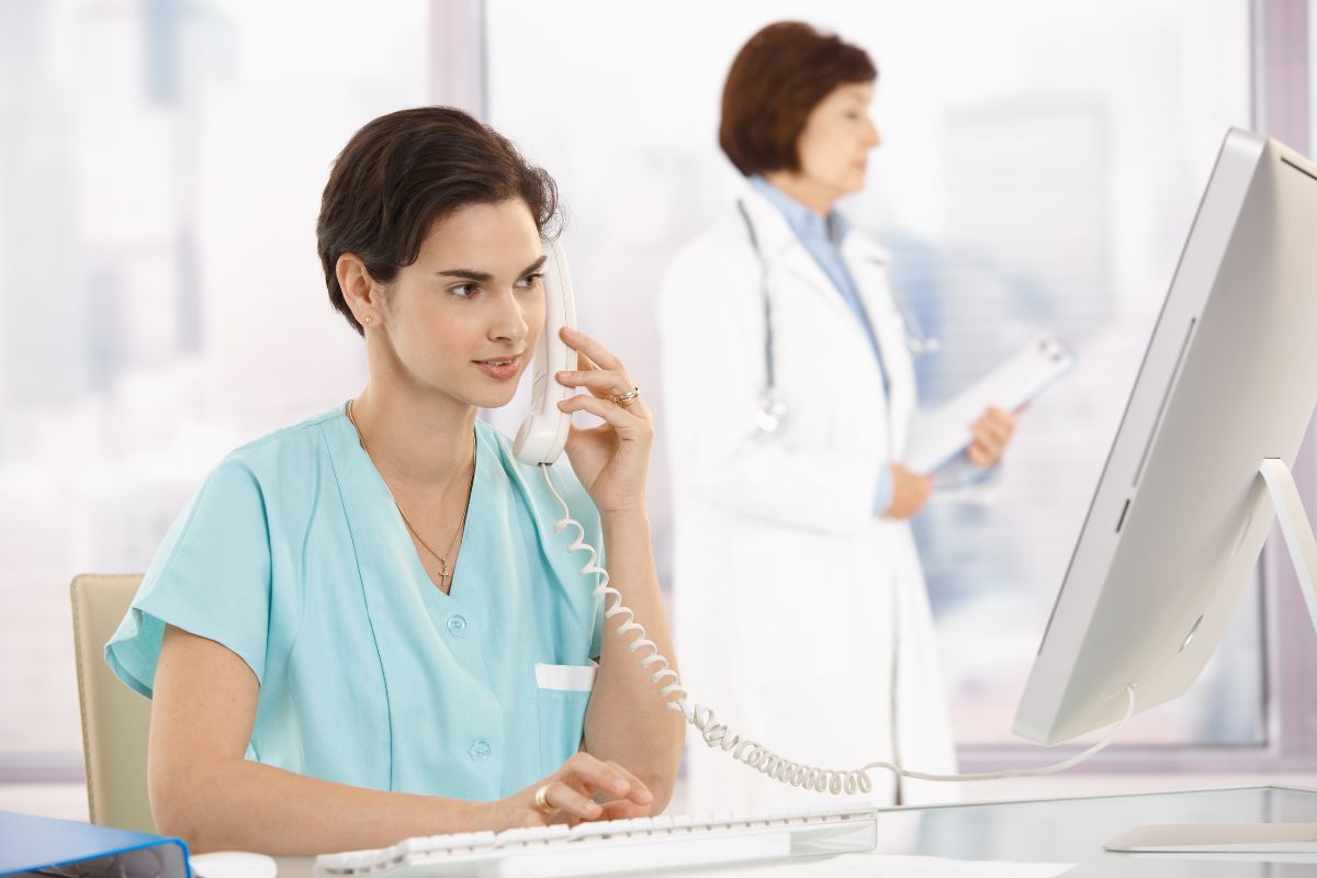 formation-secretaire-medicale-un-metier-humain-recherche-dans-le-secteur