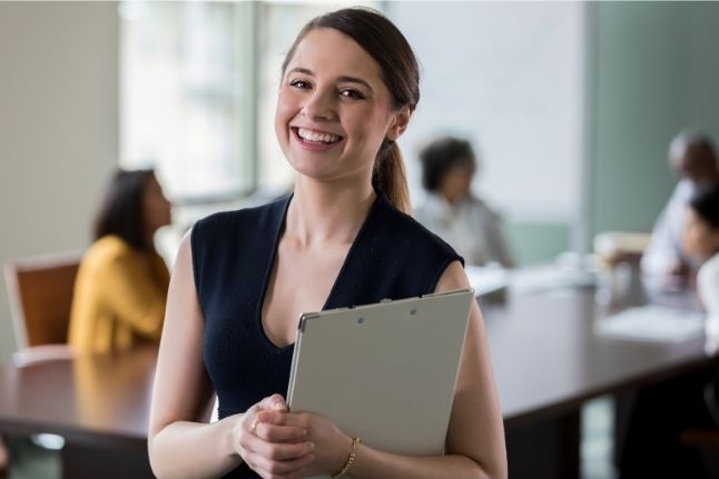 Assistant-de-Direction-votre-tremplin-vers-des-postes-à-responsabilités