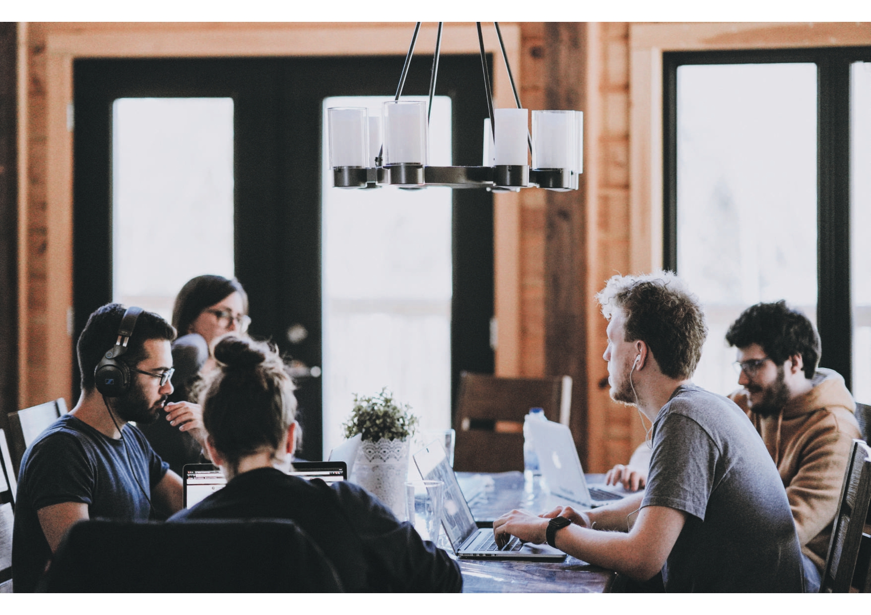 Le-Bachelor-Commerce--une-formation-tourn&eacute;e-vers-la-performance-et-la-relation-client