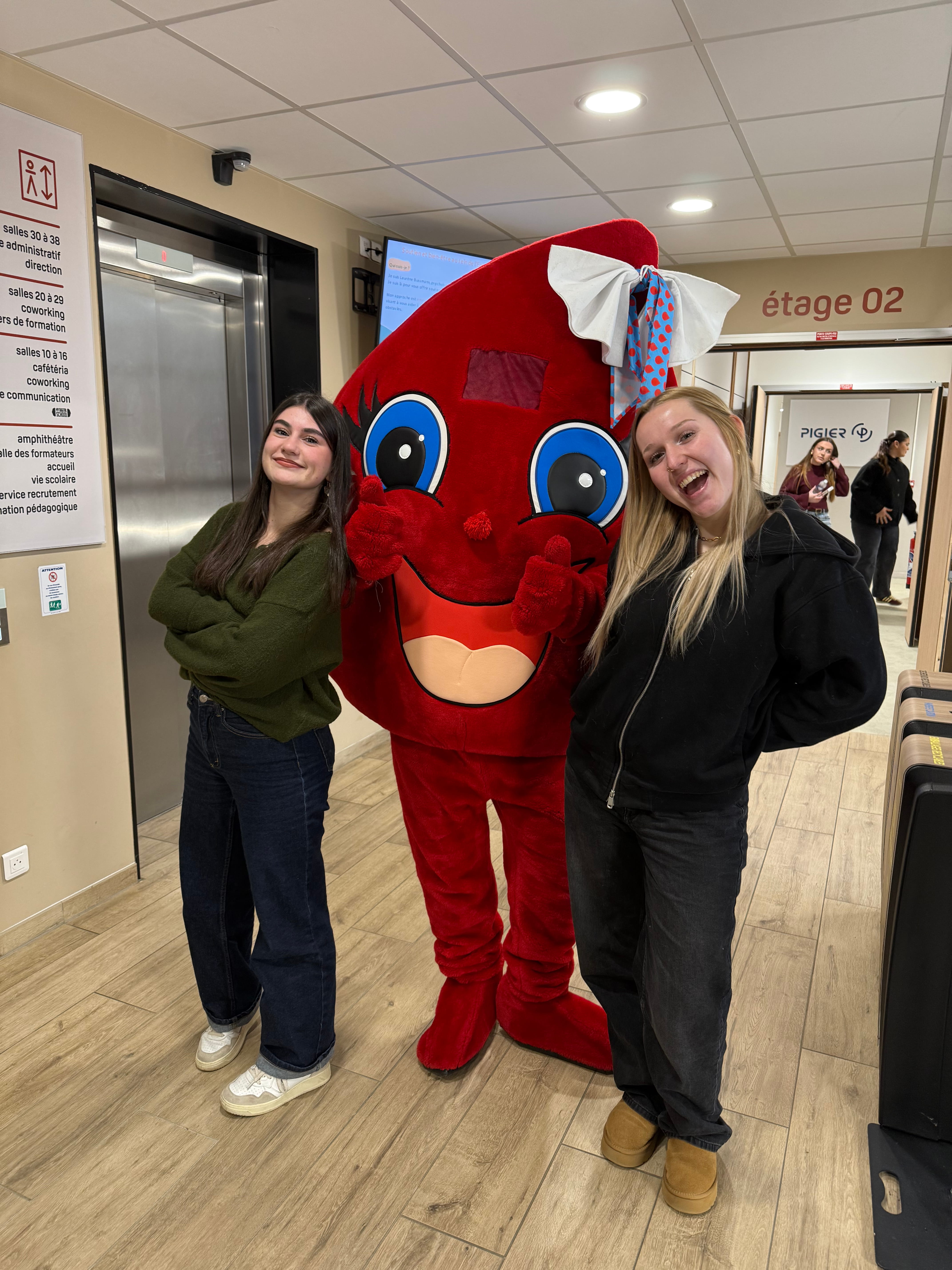 collecte-de-sang-sur-le-campus-nancy-pigier-ecole-de-commerce-solidarit&eacute;-don-efs-(1)