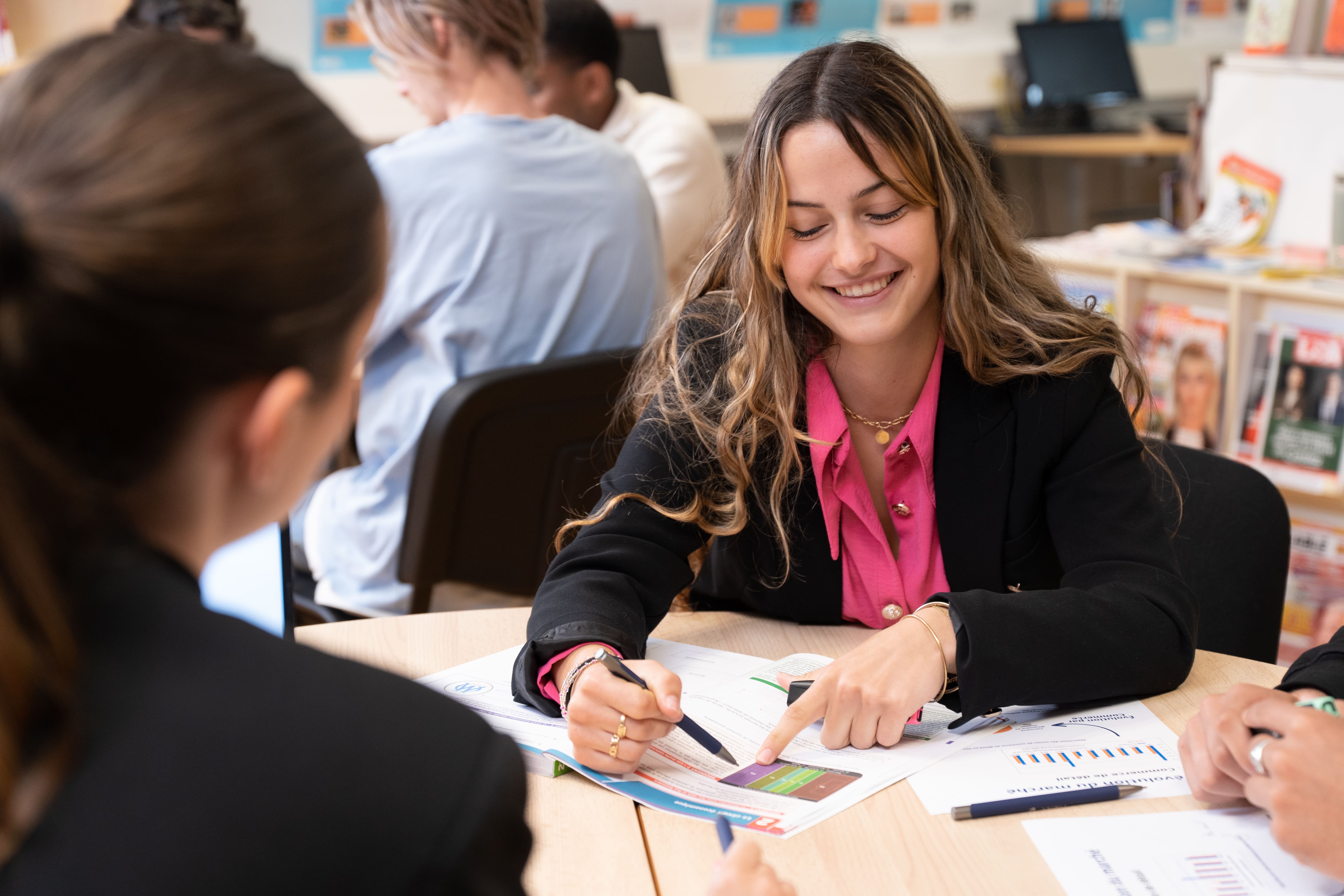 5-COMP&Eacute;TENCES-QUE-LES-RECRUTEURS-DU-COMMERCE-VEULENT-VRAIMENT-AUJOURD-HUI