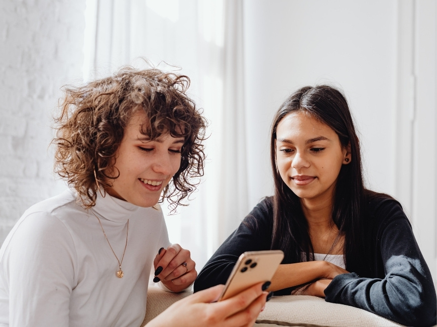 Communication-et-digital-quelles-compétences-te-démarquent-en-2026