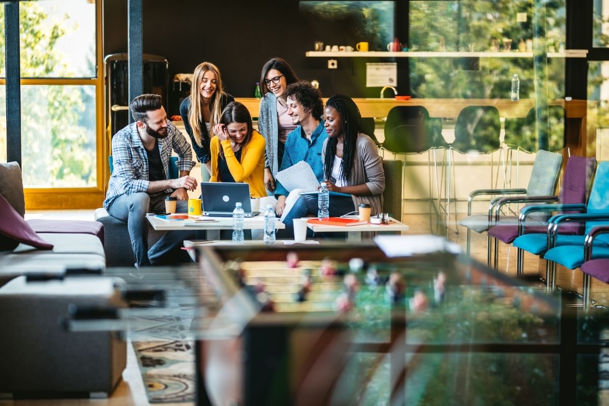 Etudier-et-travailler-dans-sa-ville-comment-faire-le-bon-choix-d-ecole