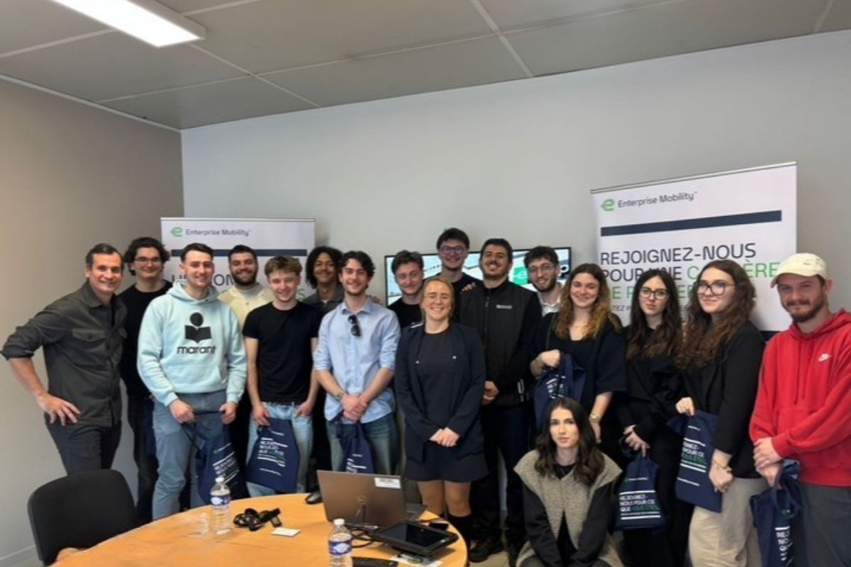 Immersion-professionnelle-les-BTS-NDRC-au-c&oelig;ur-de-l&rsquo;exp&eacute;rience-client