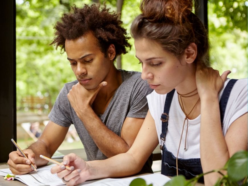 Conges-examens-en-alternance-comment-ca-fonctionne-pour-les-apprentis
