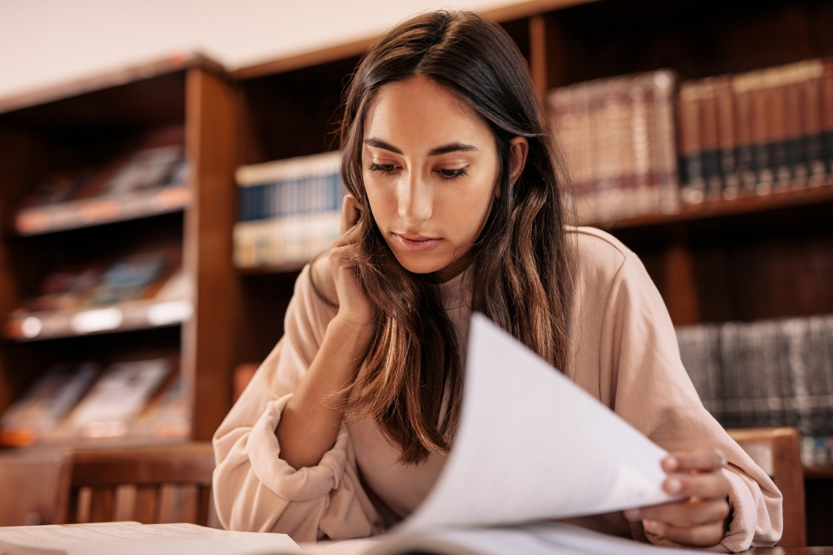 Etudes-en-finance-ecole-ou-universite-quel-choix-pour-ton-projet