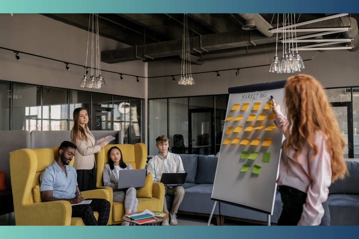 Le-marketing-ce-nest-pas-juste-poster-sur-Instagram