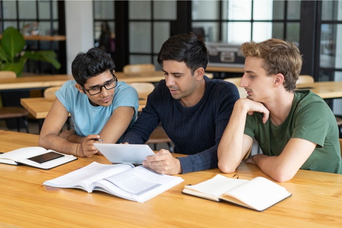 pourquoi-business-schools-seduisent-plus-en-plus-etudiants-en-quete-formation-professionnalisante