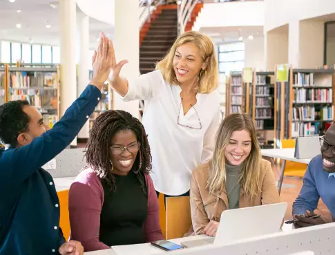 Quel est l'avantage d'être en alternance ?

