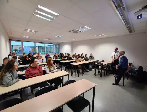 Travailler dans l'Armée : En quoi ça consiste réellement ? 