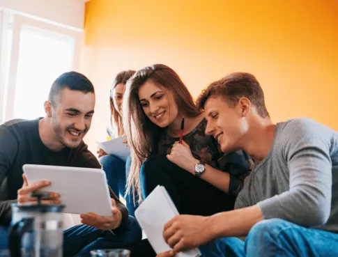 5 raisons de choisir le Bachelor Commerce