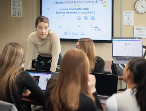 Bachelor Communication : cap sur les métiers qui recrutent