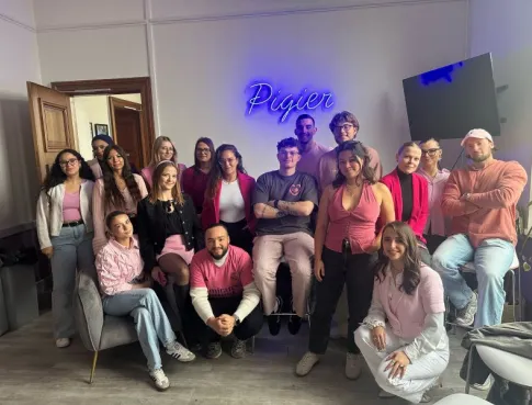 Ensemble pour Octobre Rose à Pigier Valenciennes