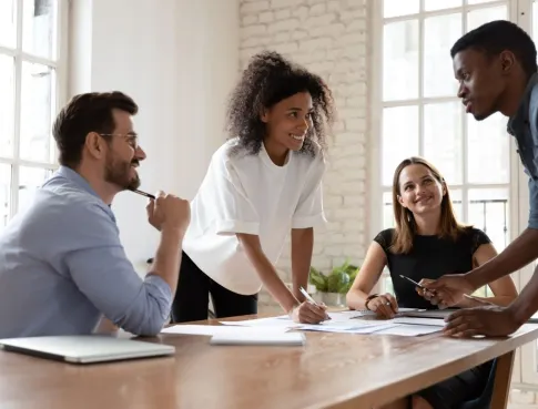 Soft skills recherchés chez les alternants en 2025 : ce que les recruteurs attendent vraiment