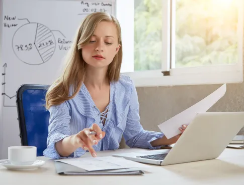 Les opportunités après un Bachelor Finance qui attirent les jeunes diplômés.