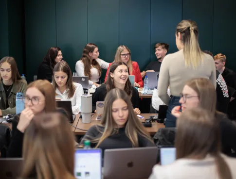 Bachelor RH : une formation complète en management des talents