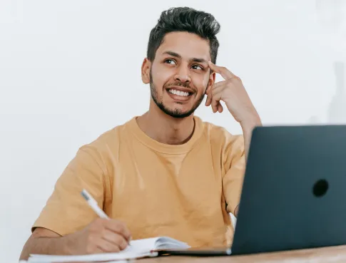 BTS NDRC : une formation commerciale axée sur la relation client