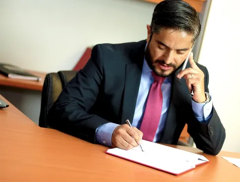 Faut-il poursuivre ses études après un BTS Notariat pour évoluer ?