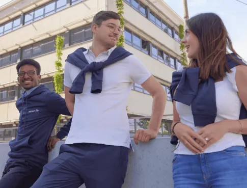 Quelles opportunités concrètes après un BTS Com en 2025 ?