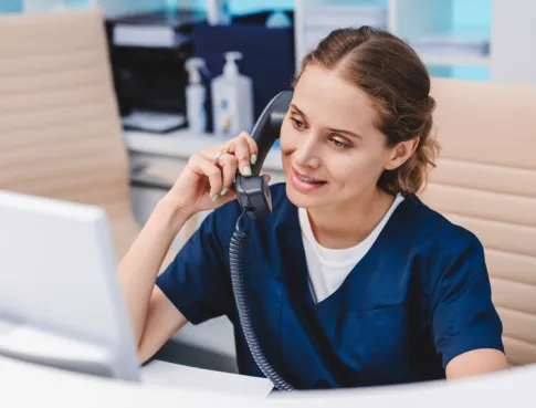 Formation secr&eacute;taire m&eacute;dicale : un m&eacute;tier au c&oelig;ur de la relation patient