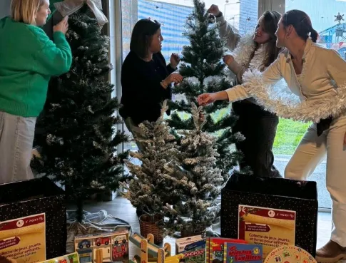 Réchauffer les fêtes : retour sur la collecte de Noël au profit du Secours populaire