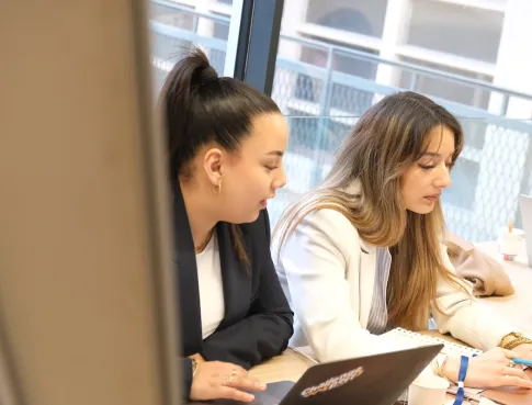 Peux-tu faire du relationnel ton atout ?