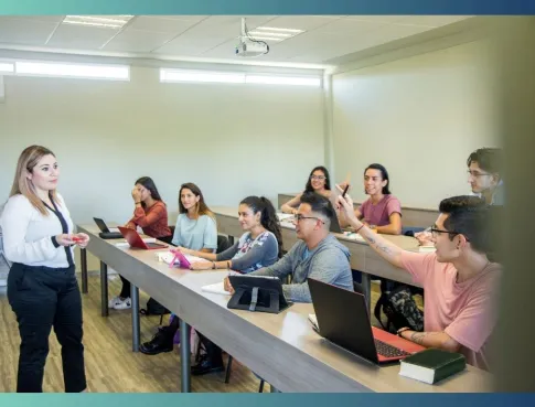 La formation pour comprendre les m&eacute;tiers de la communication 