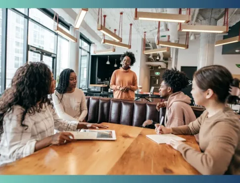 Parcours communication en alternance &agrave; Clermont-Ferrand : construire sa l&eacute;gitimit&eacute; sur 5 ans 