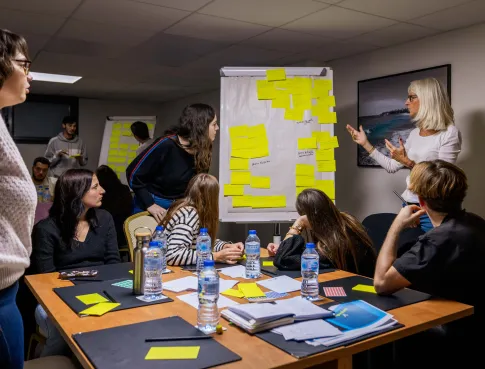 Performance commerciale : quelles comp&eacute;tences paient vraiment aujourd'hui ? 