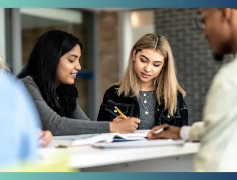 Se r&eacute;orienter apr&egrave;s le bac : comment trouver la formation qui vous correspond 
