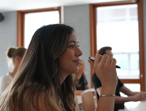 Glisse-toi dans la peau d'un entrepreneur avec le Challenge Performance ! 