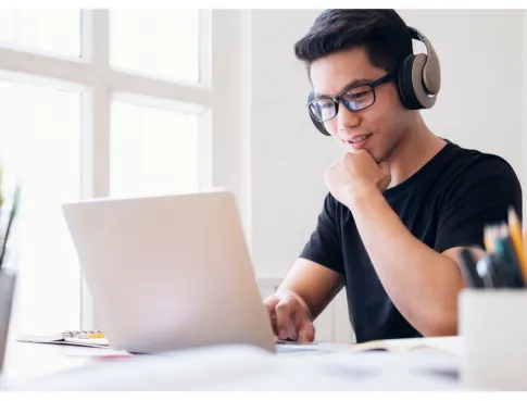 Faut-il choisir une formation en initial ou en alternance ?