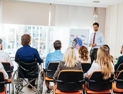 S'inscrire dans une formation gestion sans passer par Parcoursup ?