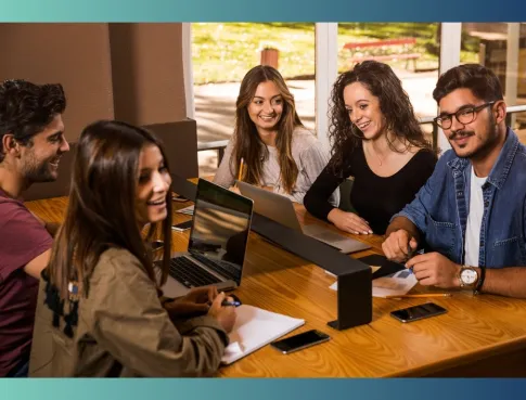 Lancez votre carri&egrave;re en communication en 1 an