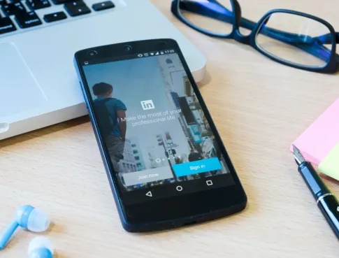 Booster son profil LinkedIn pour trouver une alternance plus facilement
