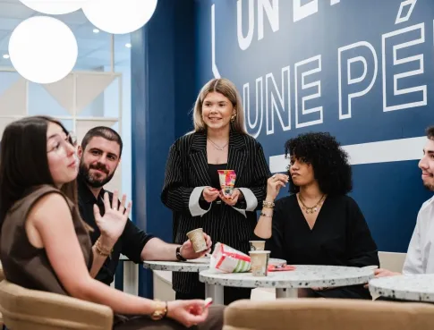 Le dipl&ocirc;me qui lance ta carri&egrave;re dans la com