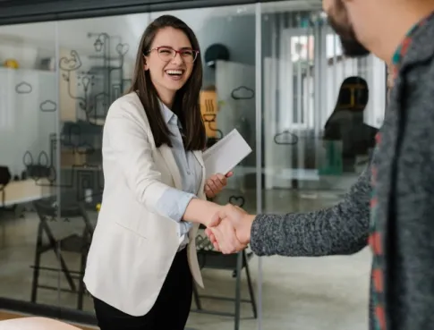 Paie, management, recrutement : construis ta carri&egrave;re en 1 ou 3 ans
