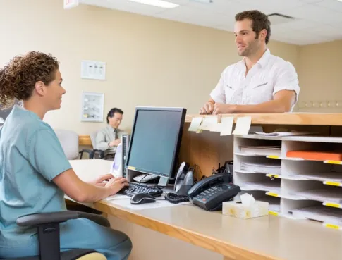 Comment travailler dans le secteur de la sant&eacute; ?