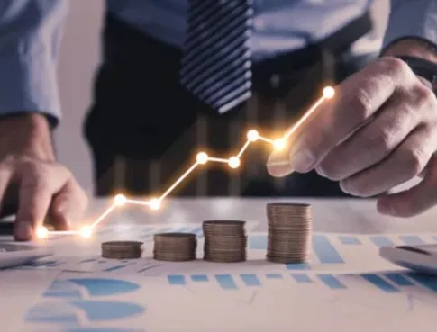 Derri&egrave;re les chiffres, tu touches &agrave; des d&eacute;cisions qui impactent l&rsquo;entreprise