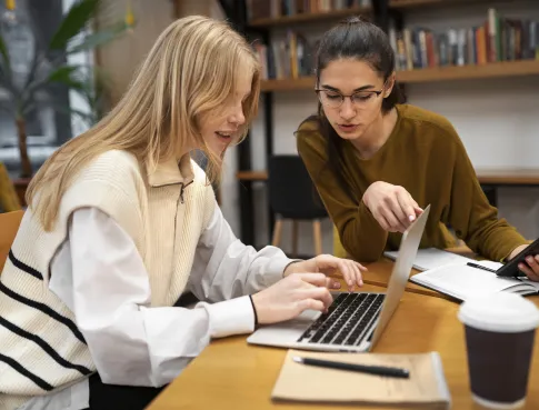 Entre cours et business : le rythme que tout le monde veut tester. 