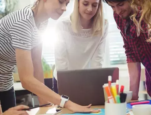 Entreprises & Etudiants : les aides de l’Etat à l’embauche en contrat d’apprentissage