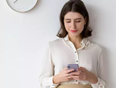 Découvrez Inès, étudiante en Bachelor Banque et Assurance !