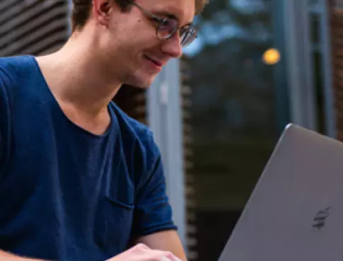 Jusqu'à 8 000 € d'aides pour les entreprises recrutant un apprenti