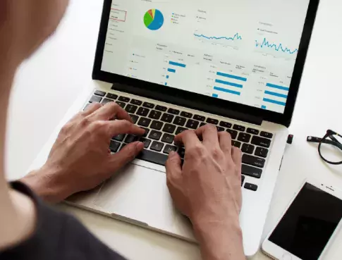 ZOOM MÉTIER : QUE FAIRE APRÈS UN BAC+3 GRH ?