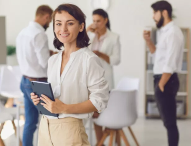 Pigier-Clermont-Ferrand-école-de-commerce-Bachelor-ressources-humaines-formation-Bac+3-en-alternance