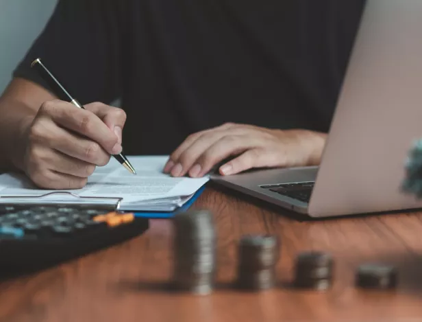 formation-bac+5-finance-ecole-commerce-bordeaux