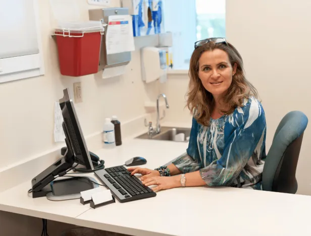 Formation-secrétaire-médicale-un-métier-essentiel-qui-recrute-partout-en-France