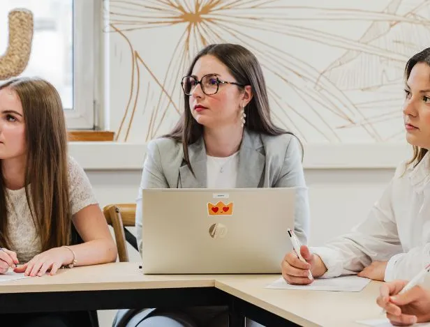 QUELLES-COMPETENCES-TECHNIQUES-DEVELOPPE-T-ON-PENDANT-UN-BTS-COMPTABILITE-ET-GESTION