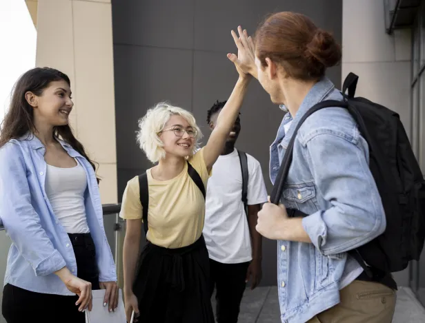 Etudiants---Ecole-sup&eacute;rieure-(2)