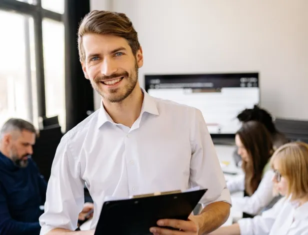 10-compétences-incontournables-pour-être-indispensable-au-bureau-en-2026